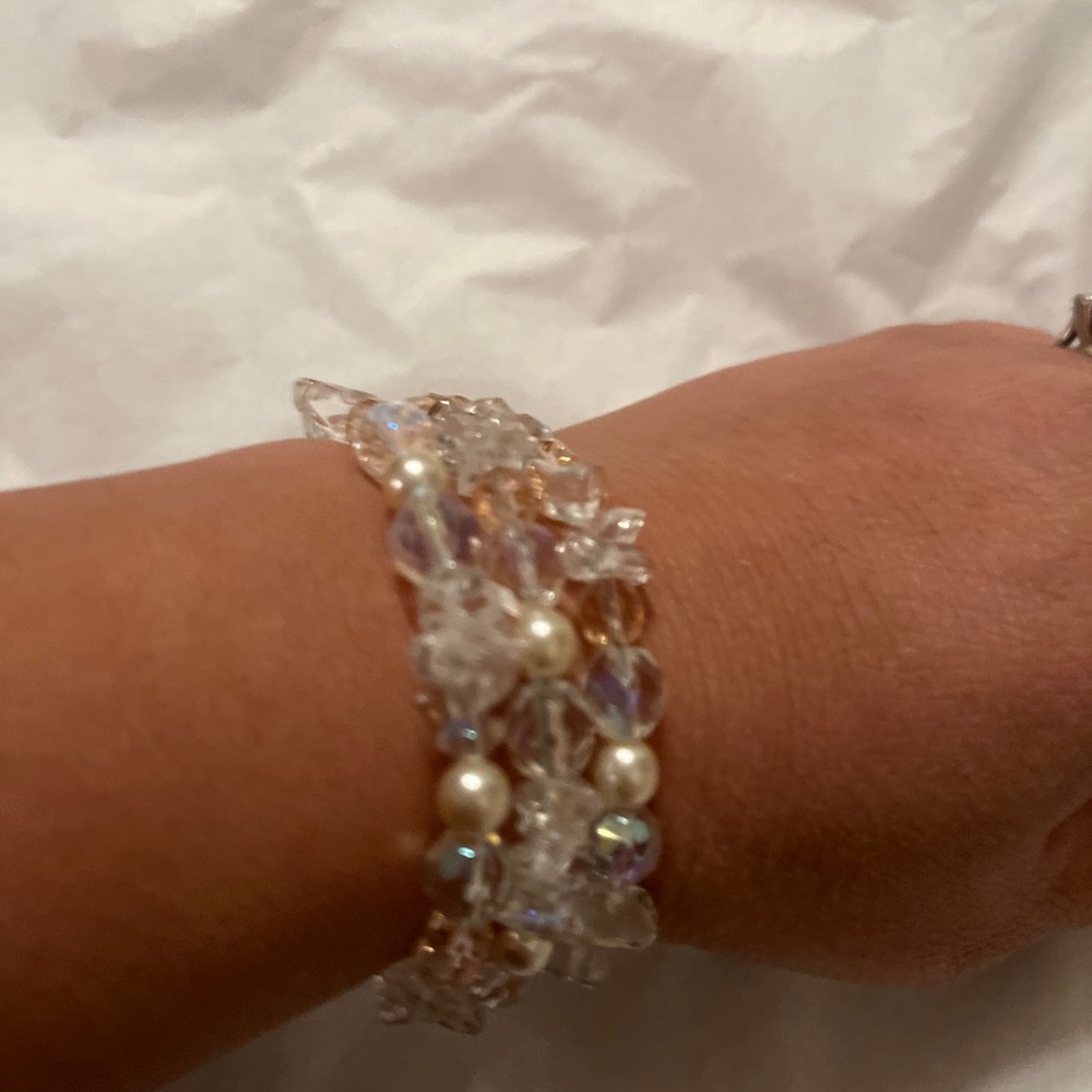 Pink Clear White Wrap Beaded Bracelet. 
Very nice wrap bracelet could fit